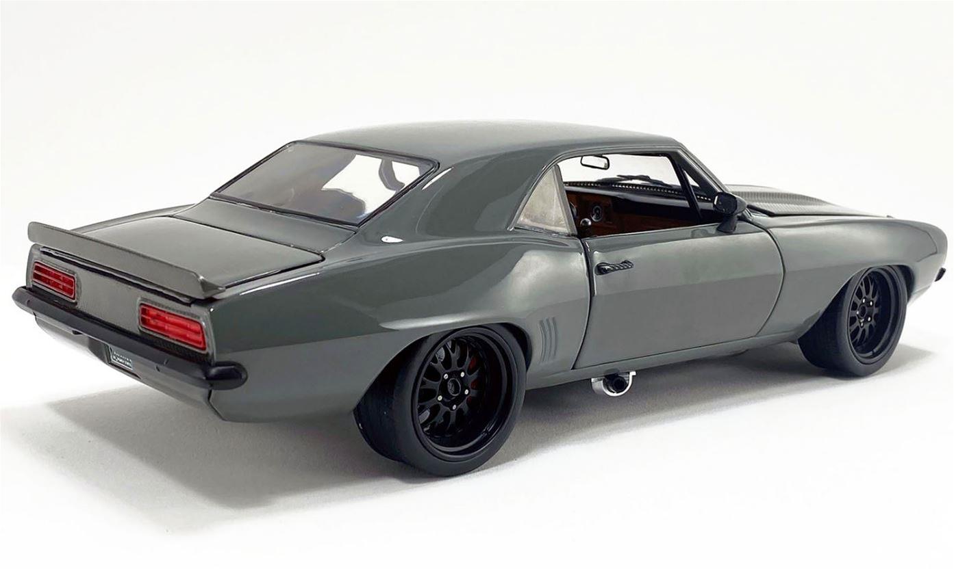 GMP G1800328 1:18 Scale 1969 Camaro Street Fighter Diecast Model