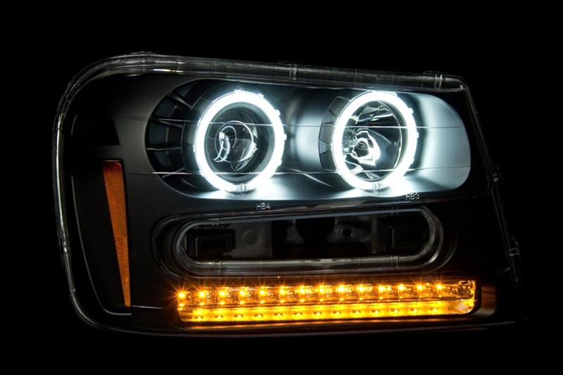 ANZO 2002-2009 Chevrolet Trailblazer Projector Headlights w/ Halo Black thumbnail 3
