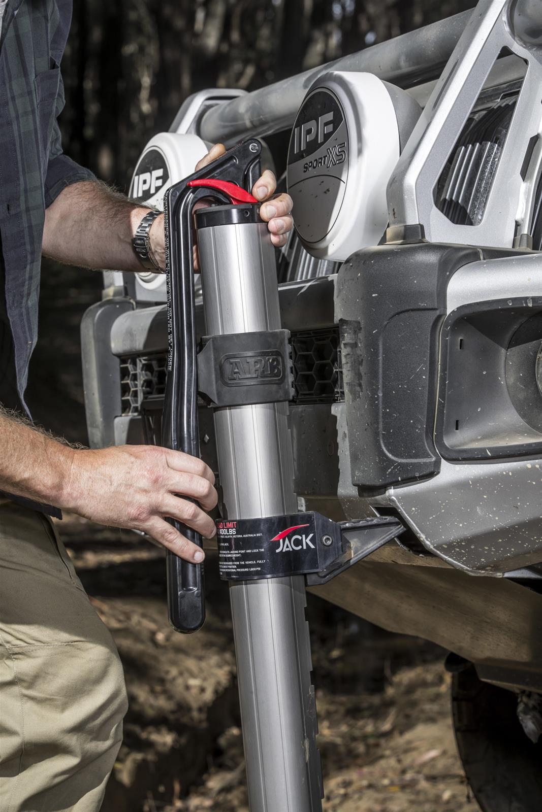 ARB jam 会報 ARB 1060001 ARB Hydraulic Long Travel Jacks | Summit Racing