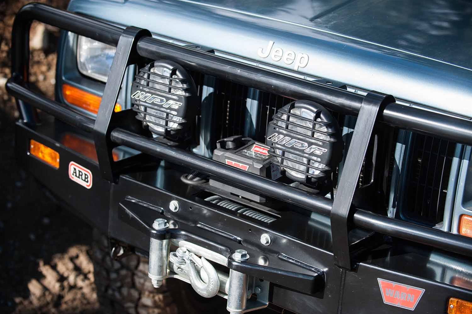 ARB 968CSG IPF 868/968 Series Auxiliary Lights | Summit Racing