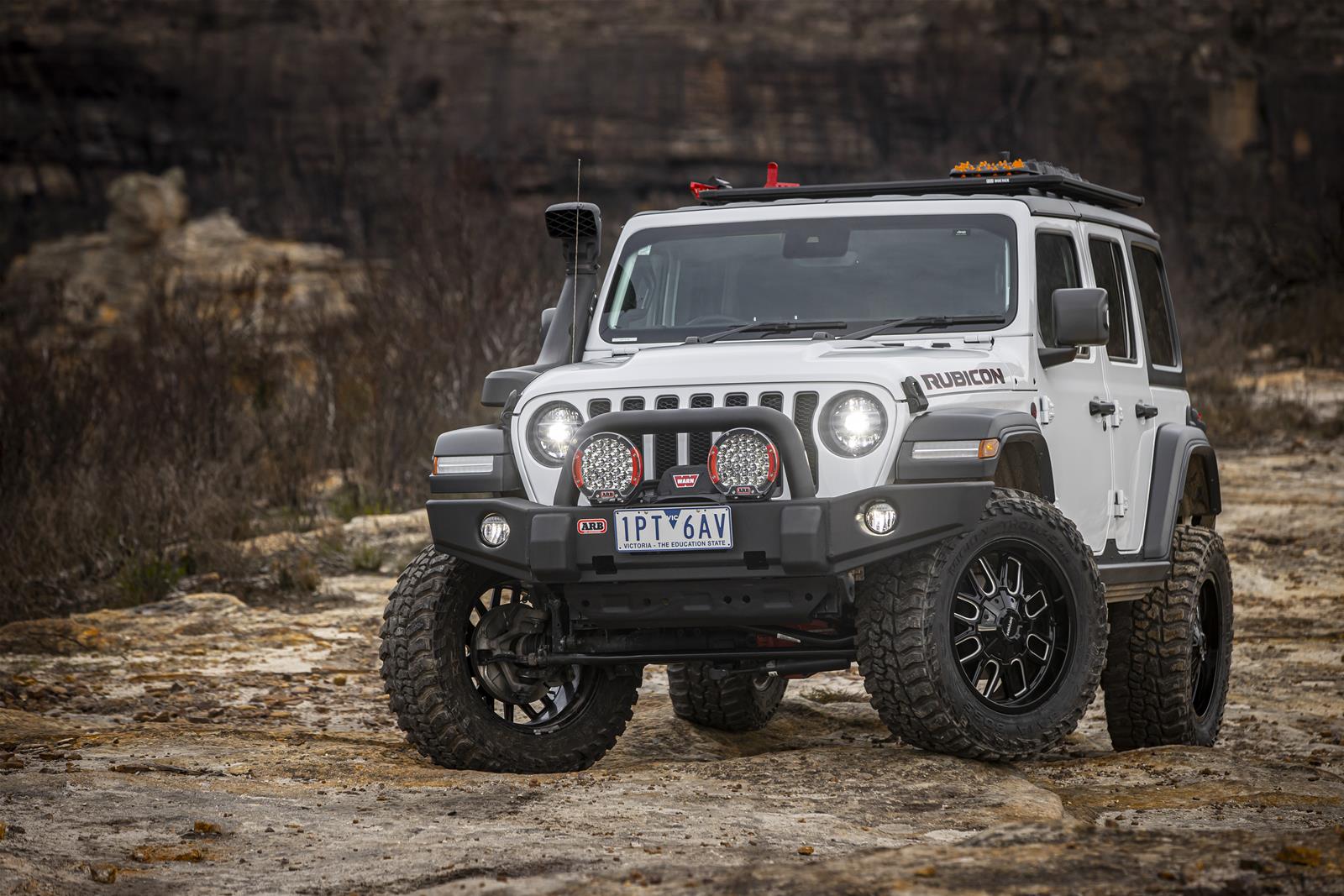 ARB SJB36FKIT ARB Intensity Solis LED Driving Lights | Summit Racing