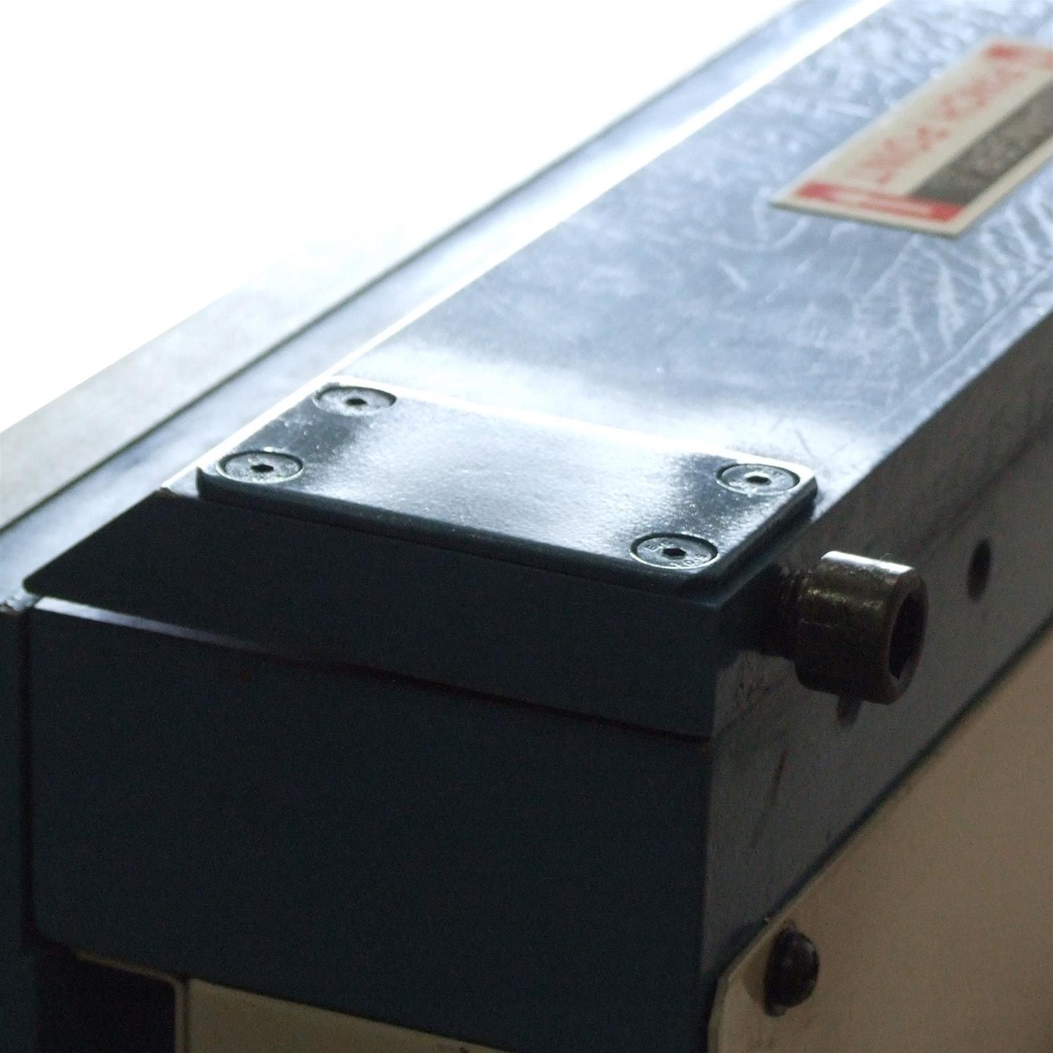 Baileigh Industrial BB-7216M Baileigh Industrial BB-7216M Magnetic