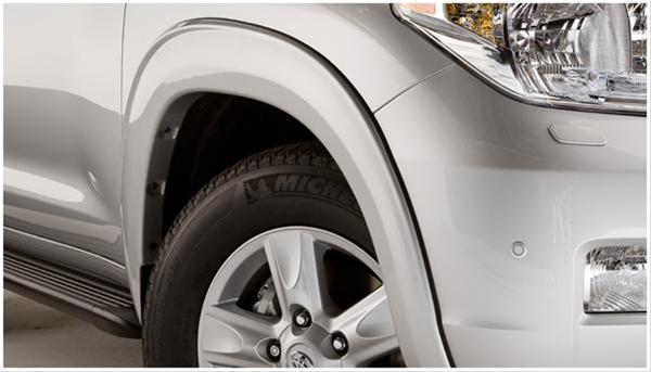 Husky OE-Style Fender Flares for 2008-2011 LAND CRUISER - 2803913 Flares, OE Style, Front, Rear, Black, Dura-Flex Thermoplastic, Toyota, Set of 4 thumbnail 3