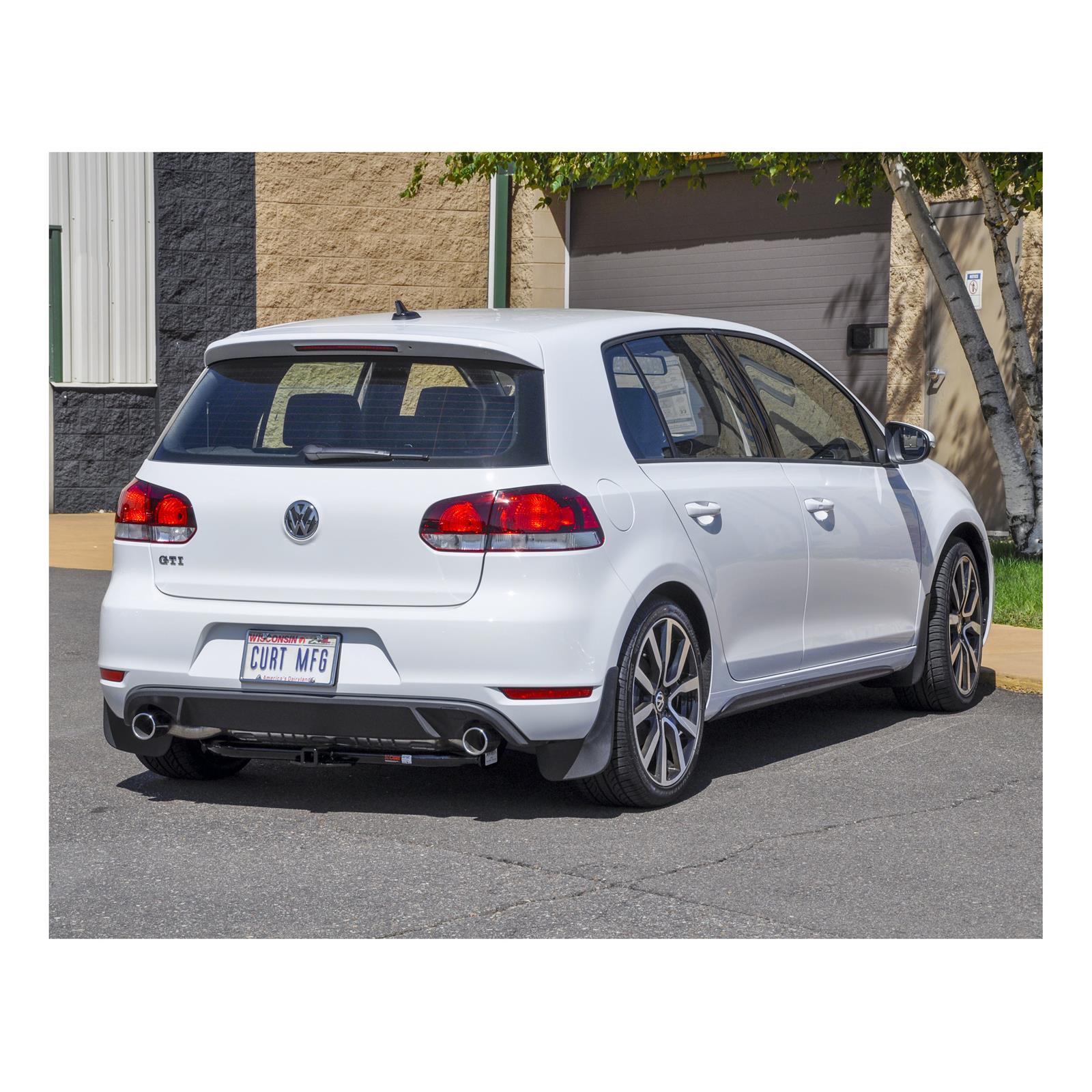 CURT Class 1 Receiver Hitch 11000 Trailer Hitch, I, 1-1/4 in. Receiver, Black, Round Tube, Ball Mount, Volkswagen, Each