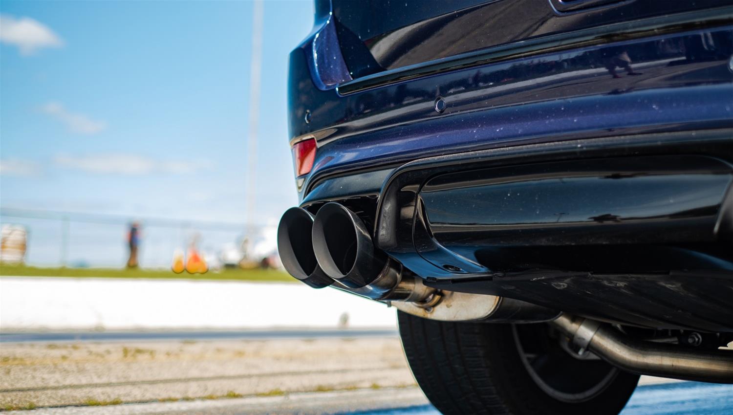 Corsa 2018-21 Jeep Grand Cherokee TrackHawk 6.2L Sport Cat-Back Dual Rear Exit w/4.5in Polished Tips thumbnail 3