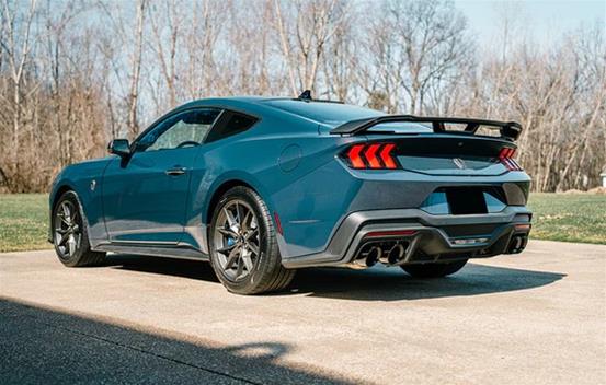 Corsa 24+ Ford Mustang Dark Horse 5.0L 3in Dual Rear Exit Axle-Back w/Twin 4.5in Polish Slash Tips thumbnail 2