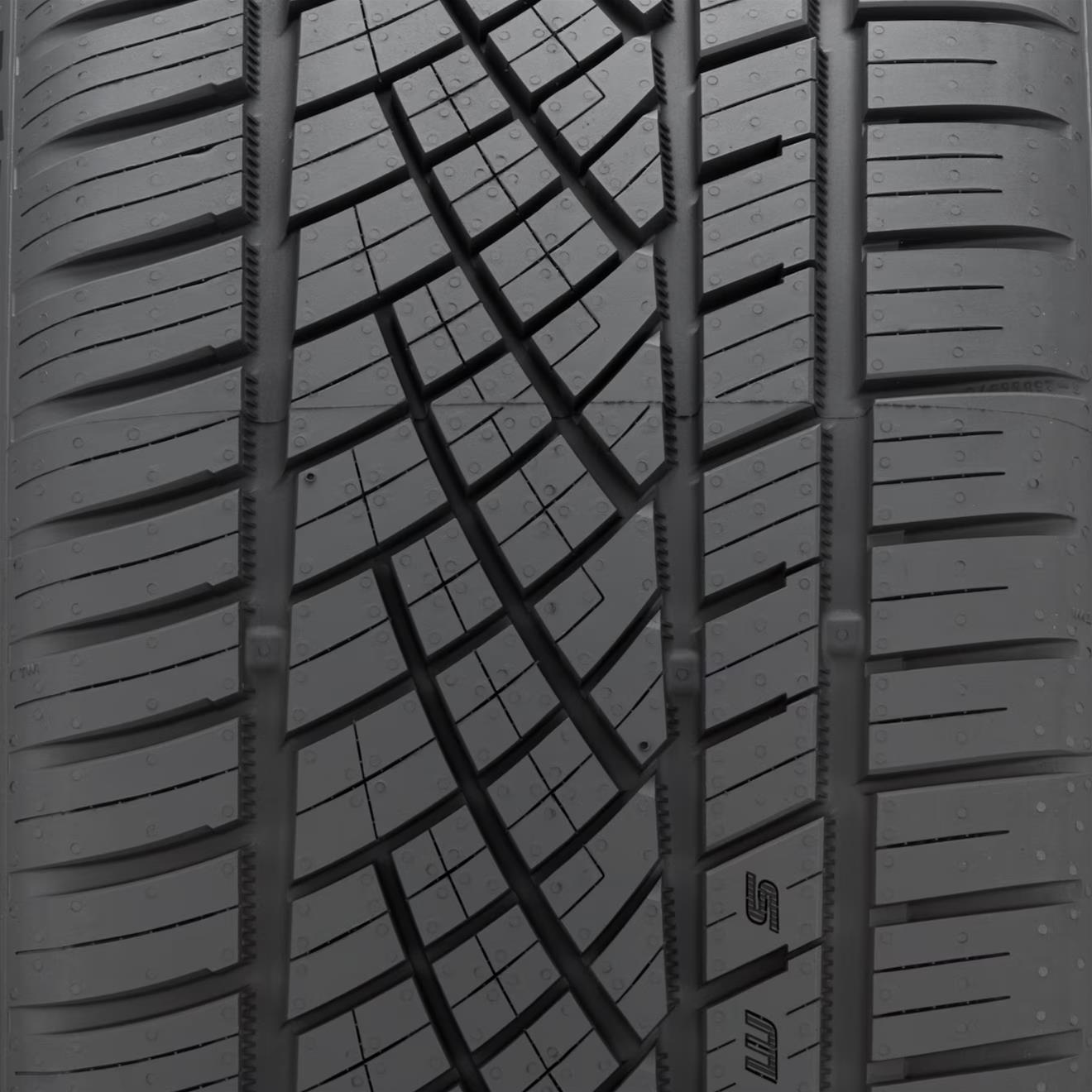 Continental Tire 15572840000 Continental ExtremeContact DWS06 Plus