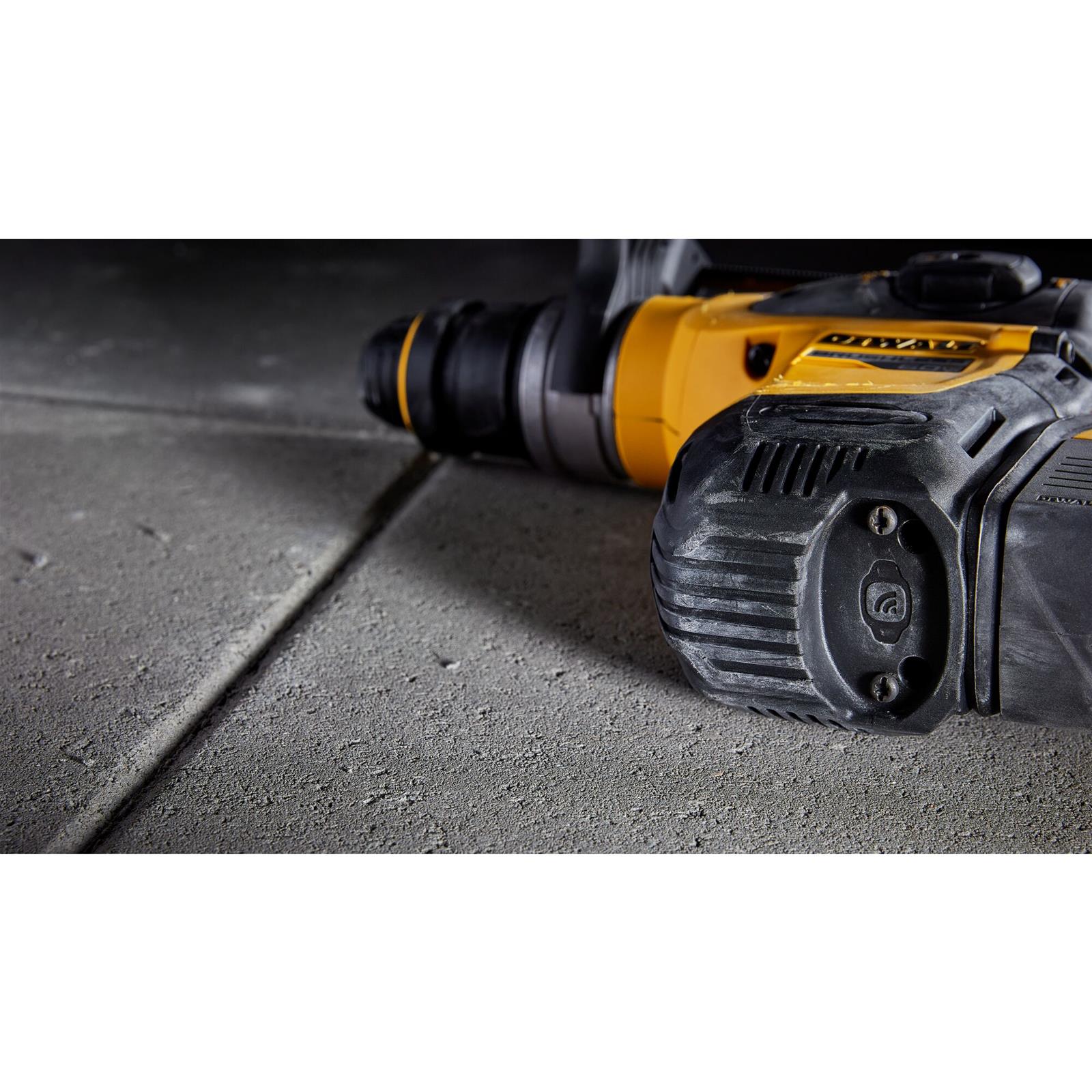 Dewalt DCH416X2 Dewalt 60 V MAX 1 1/4 in. Brushless Cordless SDS