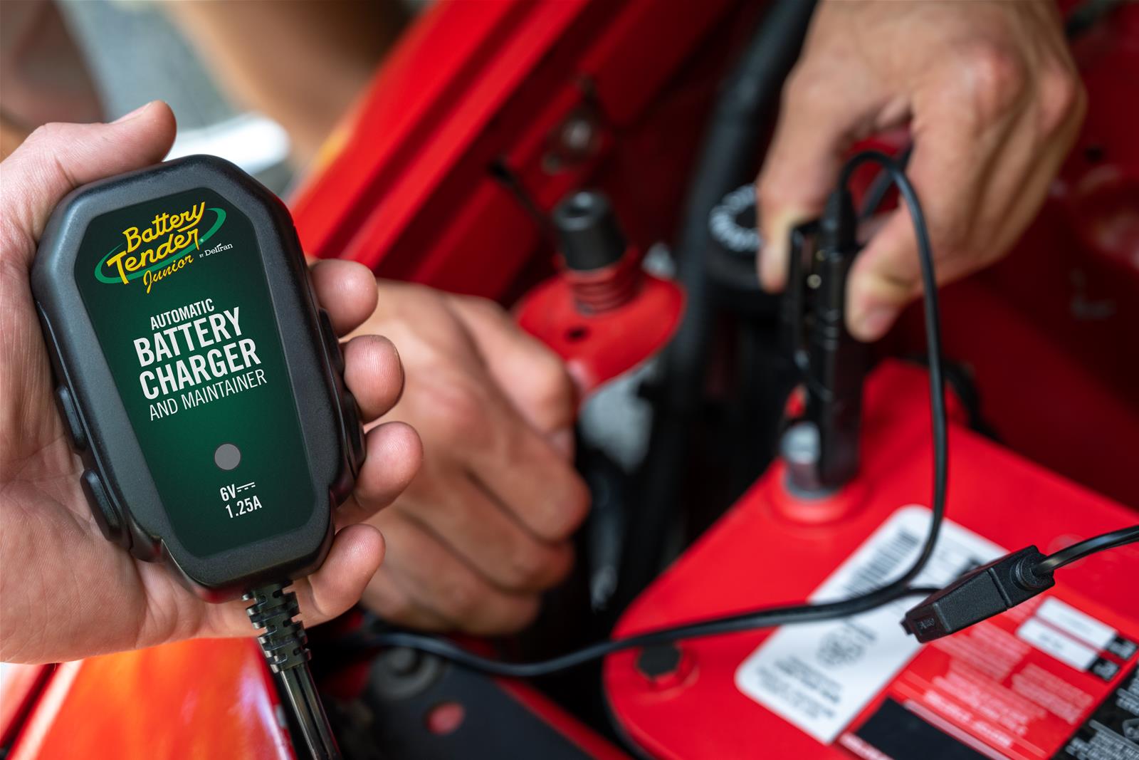 Deltran Battery Tender Junior High-Efficiency Chargers 022-0196 Charger, Junior, High-Efficiency, 6 V, 1.25 amps, Each thumbnail 2