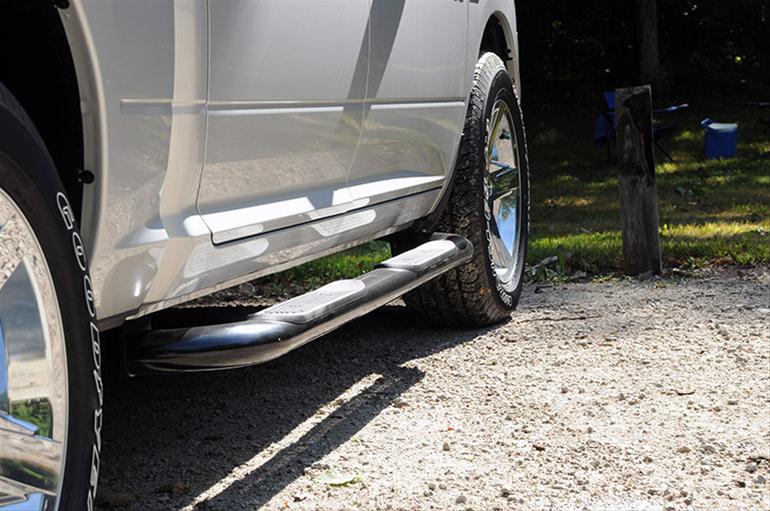 Dee Zee DZ 372041 Dee Zee UltraBlack Round Side Step Bars | Summit