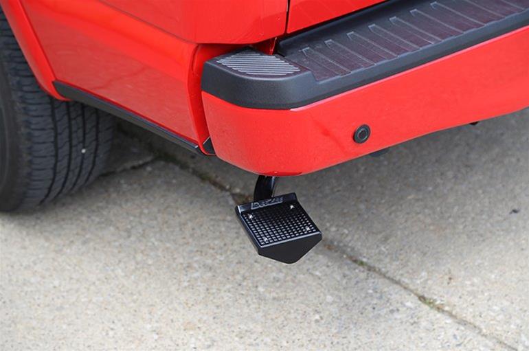 Dee Zee Bumper Steps DZ6207S Step Pad, Step