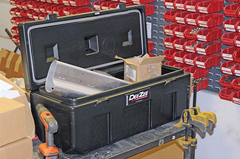 Dee Zee DZ 6535P Dee Zee Poly Storage Chests | Summit Racing