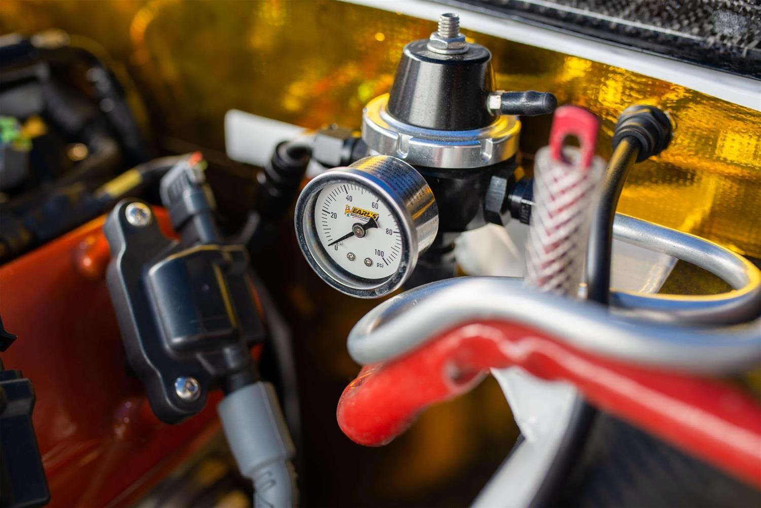 thumbnail image 2 of Earl's Performance 100 PSI Oil Filled Pressure Gauge - Industrial Grade Measurement 2 of 12