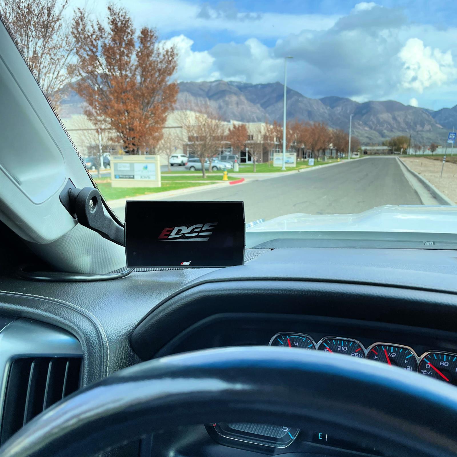 Edge CTS3 Display Mounts 28600 Mount, CTS3, Pillar, Chevy, GMC, Each