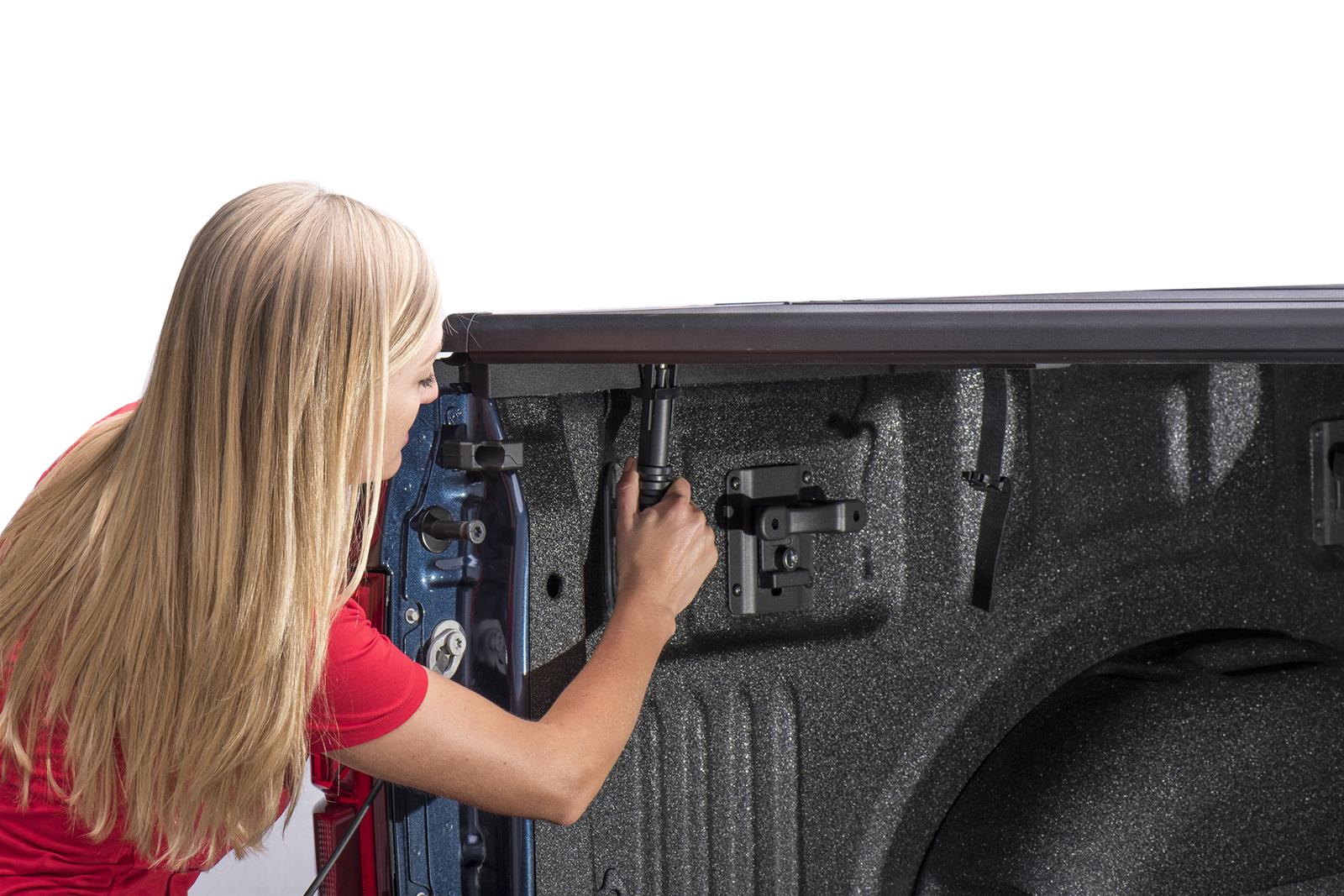 Extang 14-16 Toyota Tundra (6.5ft) (Works w/o Rail System) Solid Fold 2.0 Toolbox thumbnail 2