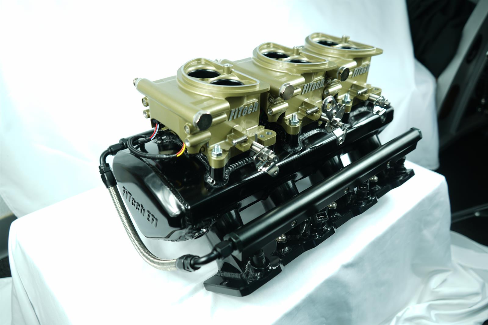 FiTech Fuel Injection 70080 FiTech Ultimate LS Tri Power 750 HP Fuel