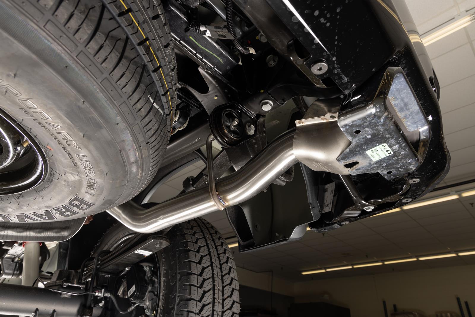 Flowmaster Signature Series Exhaust Systems for 2024-2025 SIERRA 1500, SILVERADO 1500 - 738207 System, Cat-Back, Series, Dual Exit, Chevy, GMC, Kit thumbnail 4