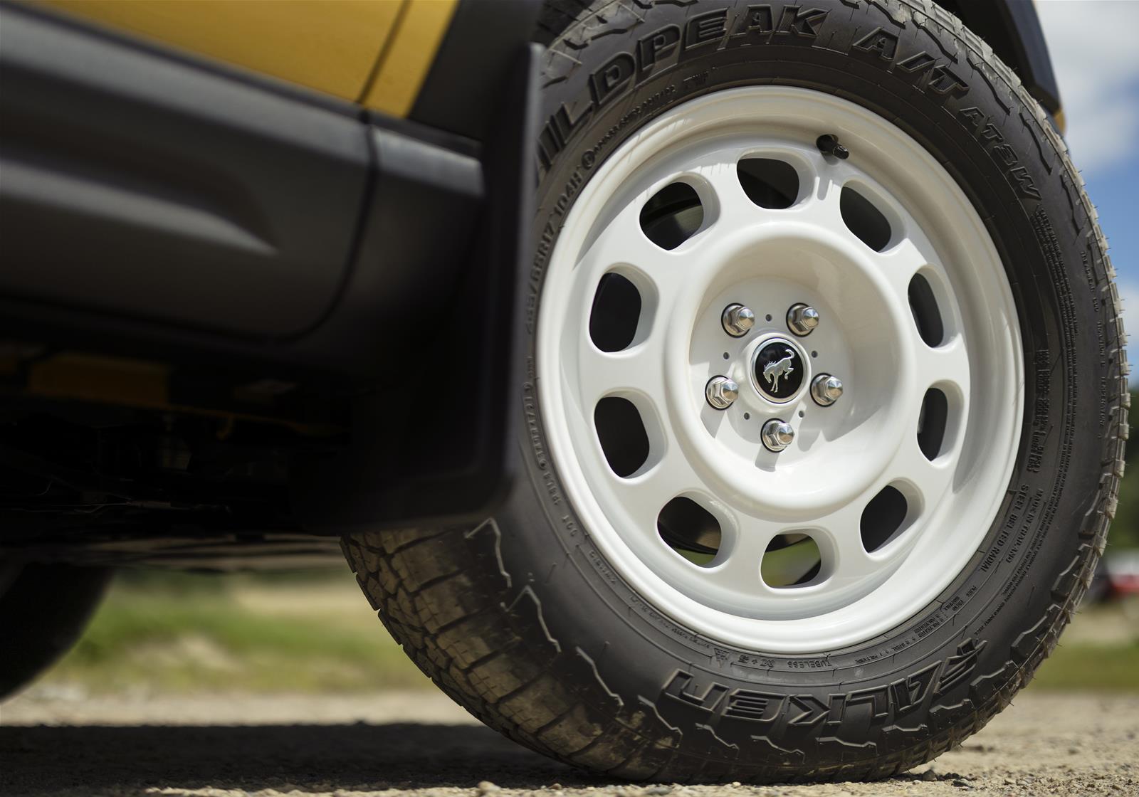 Ford Racing 21-24 Bronco Sport 17in Wheel Kit - Oxford White