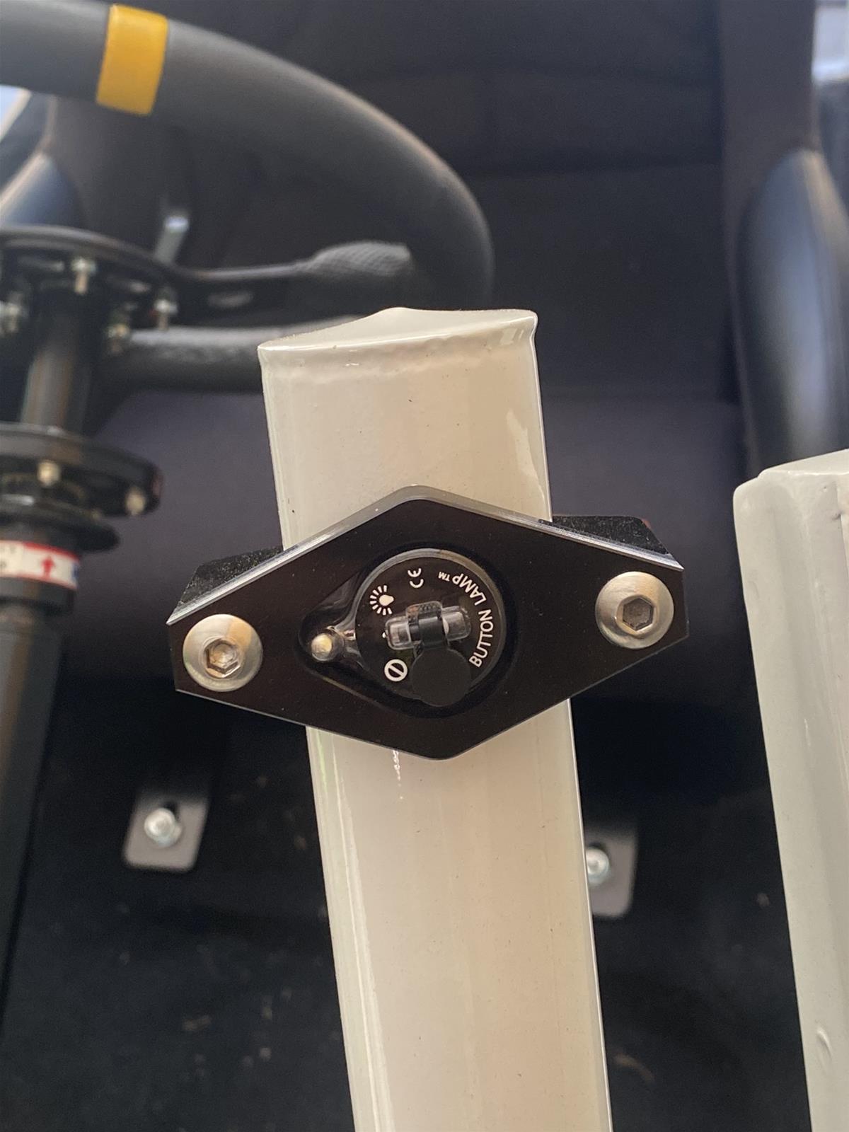 FFP Customs 7001625BLK FFP Customs Wireless LED Roll Bar Light Mounts