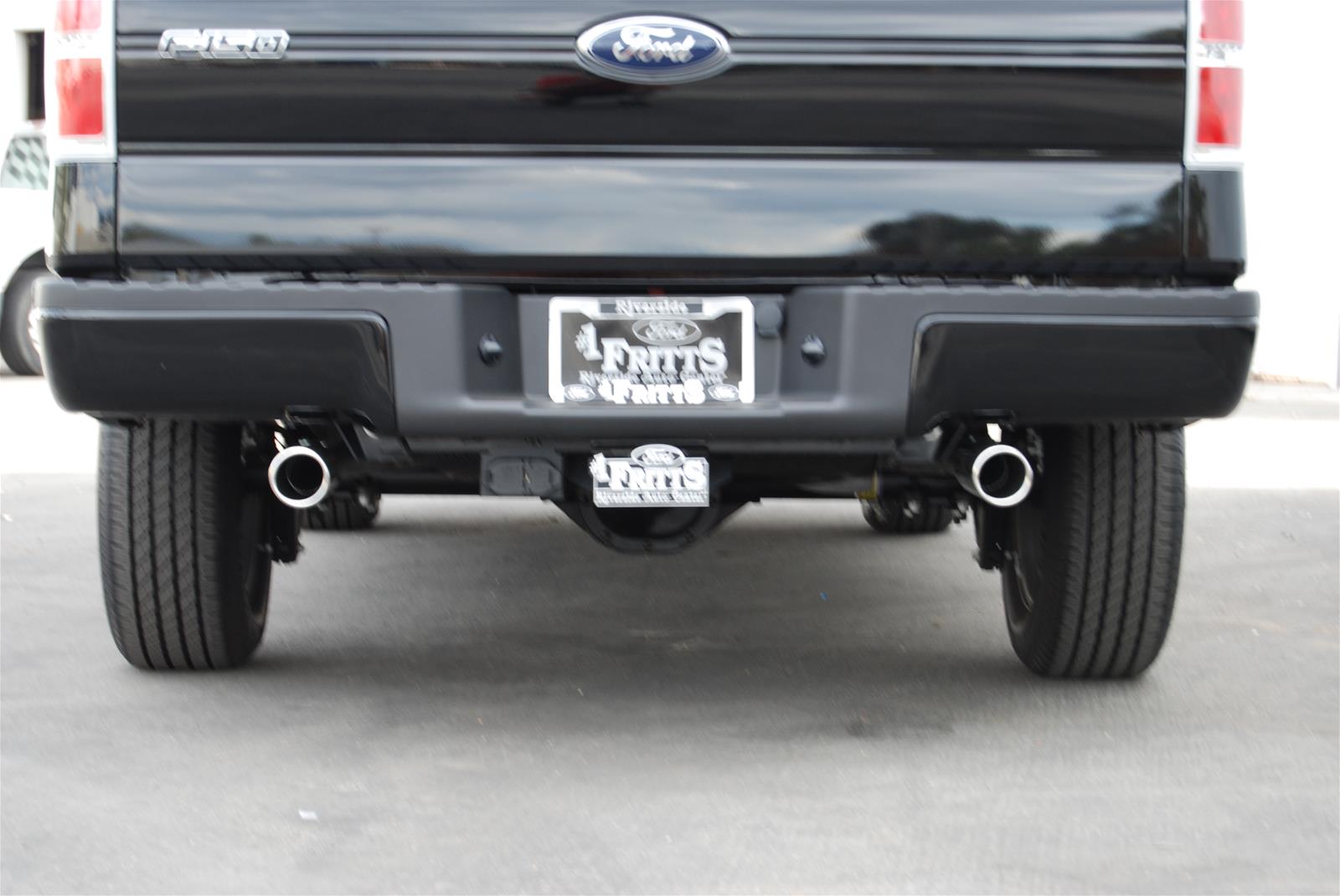 Gibson 09-10 Ford F-150 King Ranch 5.4L 2.5in Cat-Back Dual Sport Exhaust - Stainless thumbnail 2