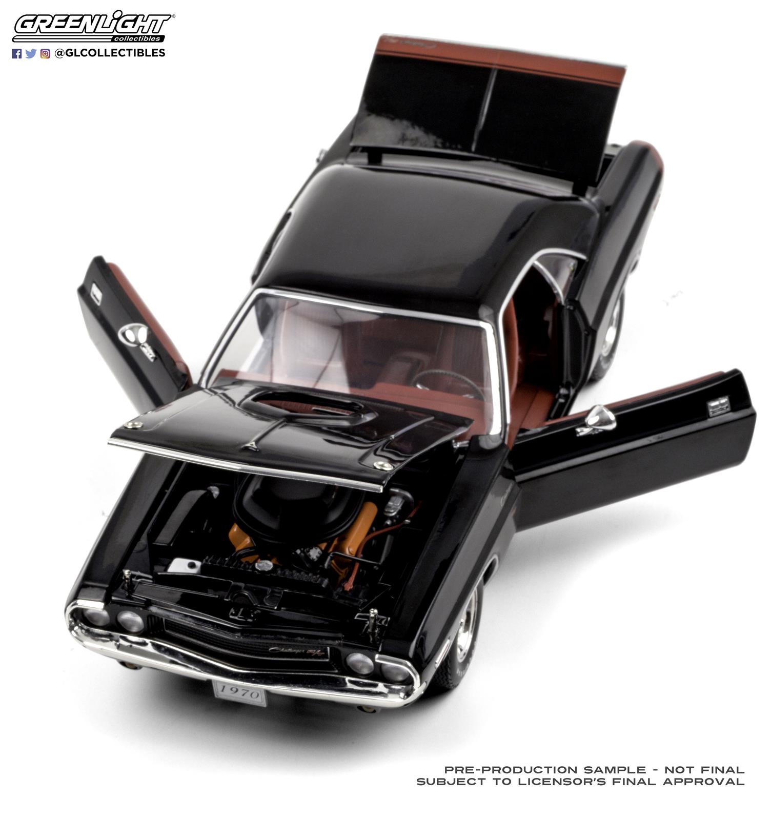 GreenLight Collectibles 13585 1:18 Scale 1970 Dodge Challenger R/T