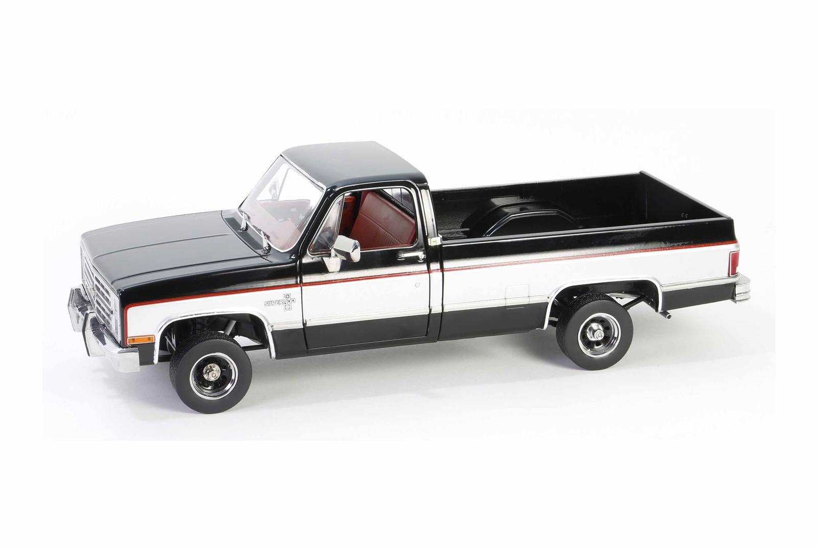 GreenLight Collectibles 13687 1:18 Scale 1986 Chevrolet K10 Silverado ...