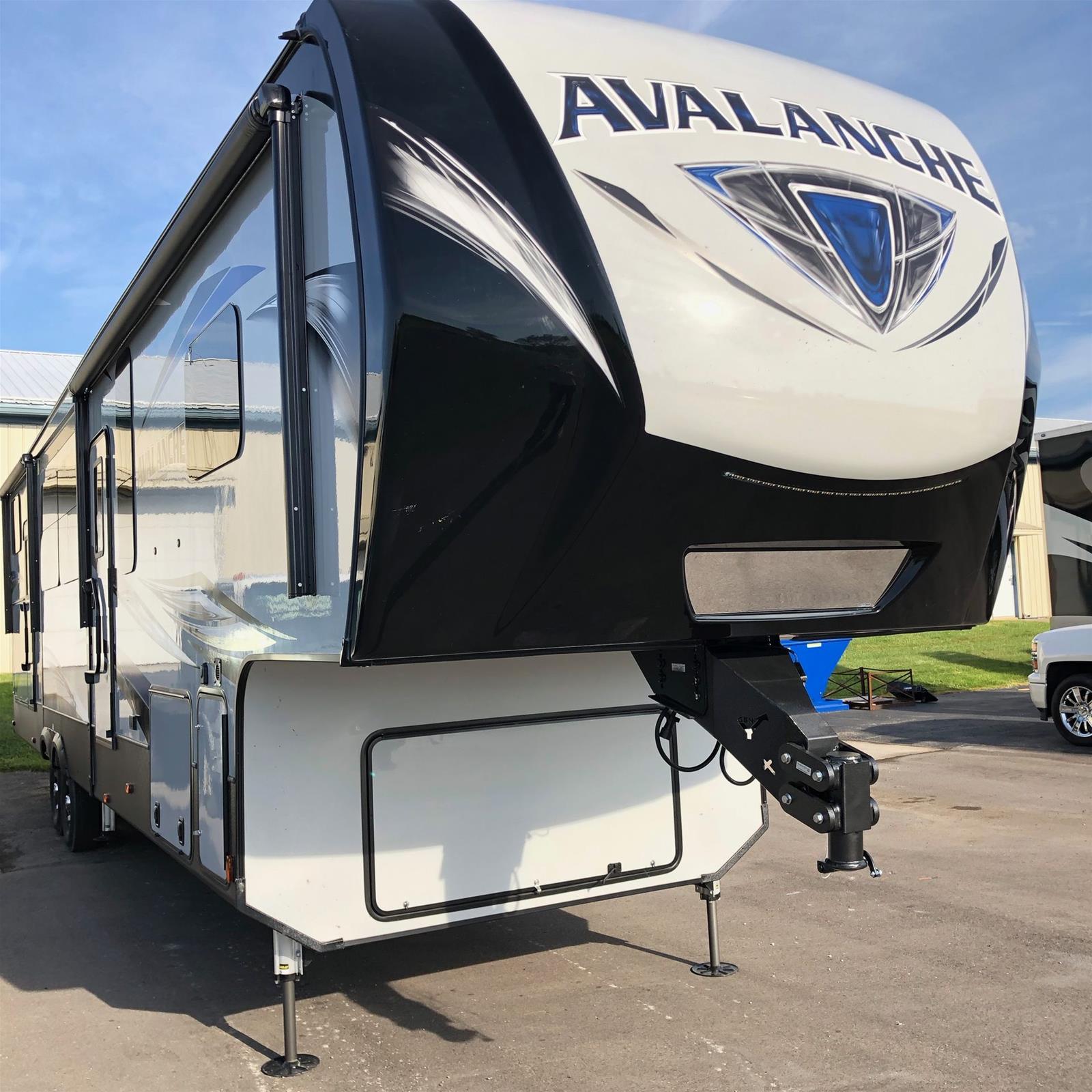 GENY Hitch GH8055AL GenY Executive Fifth Wheel to Gooseneck Couplers