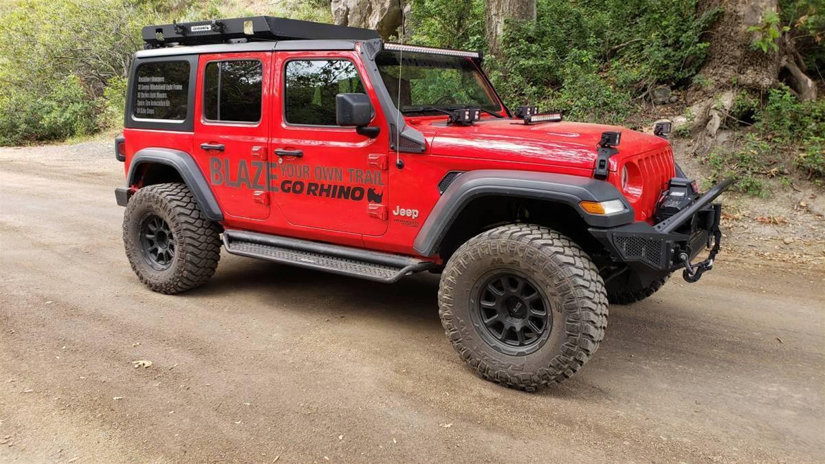 Go Rhino D14436T Go Rhino Dominator Extreme D1 SideSteps | Summit