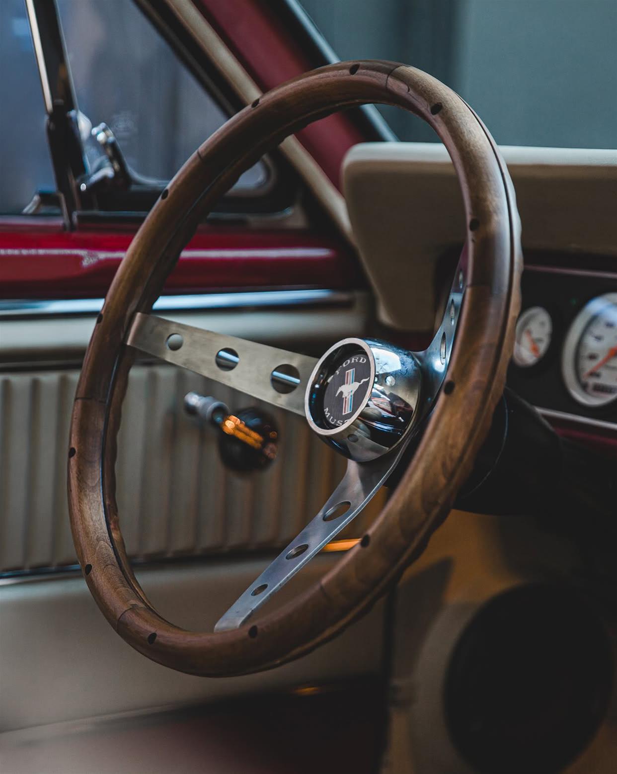 Grant Products 963 Grant Classic Nostalgia Steering Wheels