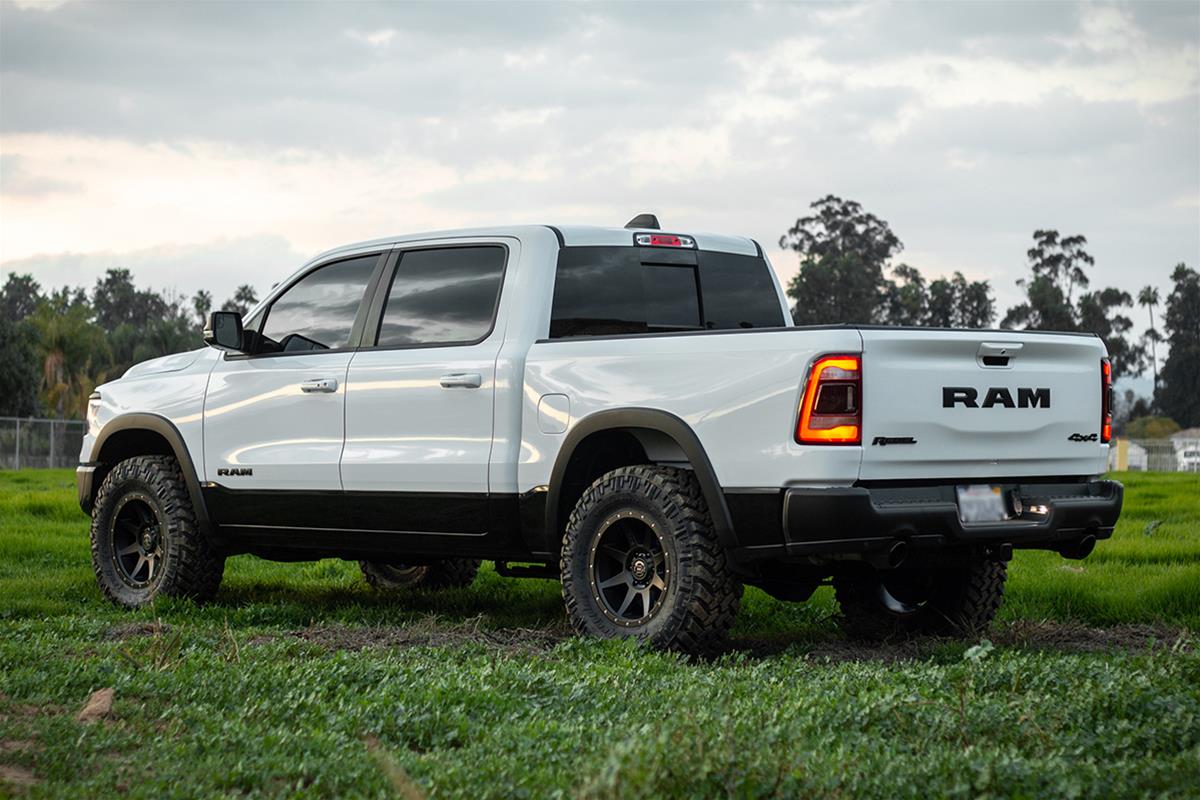 ICON 2019+ Ram 1500 2/4WD .75-2.5in Stage 4 Suspension System w/Tubular Uca (1x ico212150, 1x ico218550DJ, 1x ico217716P, 1x ico211000) thumbnail 3