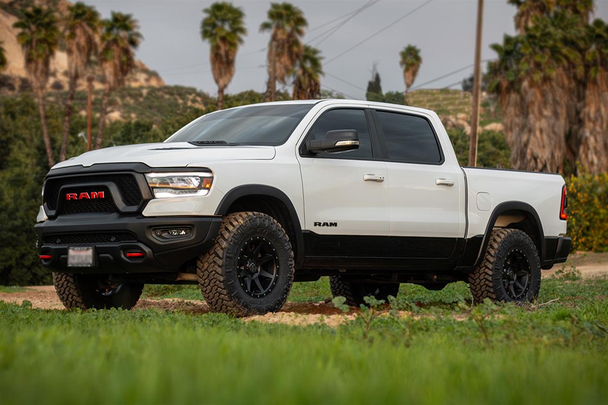 ICON 2019+ Ram 1500 2/4WD .75-2.5in Stage 4 Suspension System w/Tubular Uca (1x ico212150, 1x ico218550DJ, 1x ico217716P, 1x ico211000) thumbnail 4