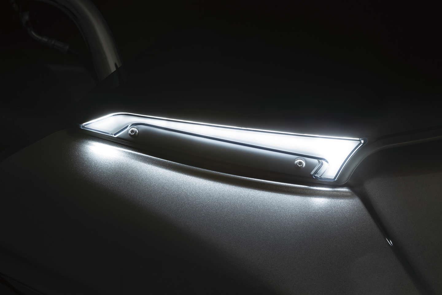 Kuryakyn LED Accent Lights 505740 Lighting & Instrument Tracer Windshield Trim TRACER WNDSHLD TRIM LITES BLK thumbnail 2