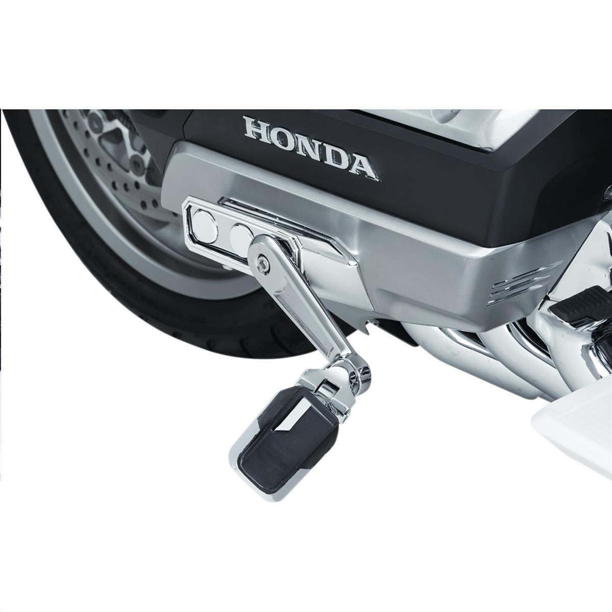 Kuryakyn Omni Cruise Mounts 6750 OMNI CRUISE MNT W/PEGS CHR
