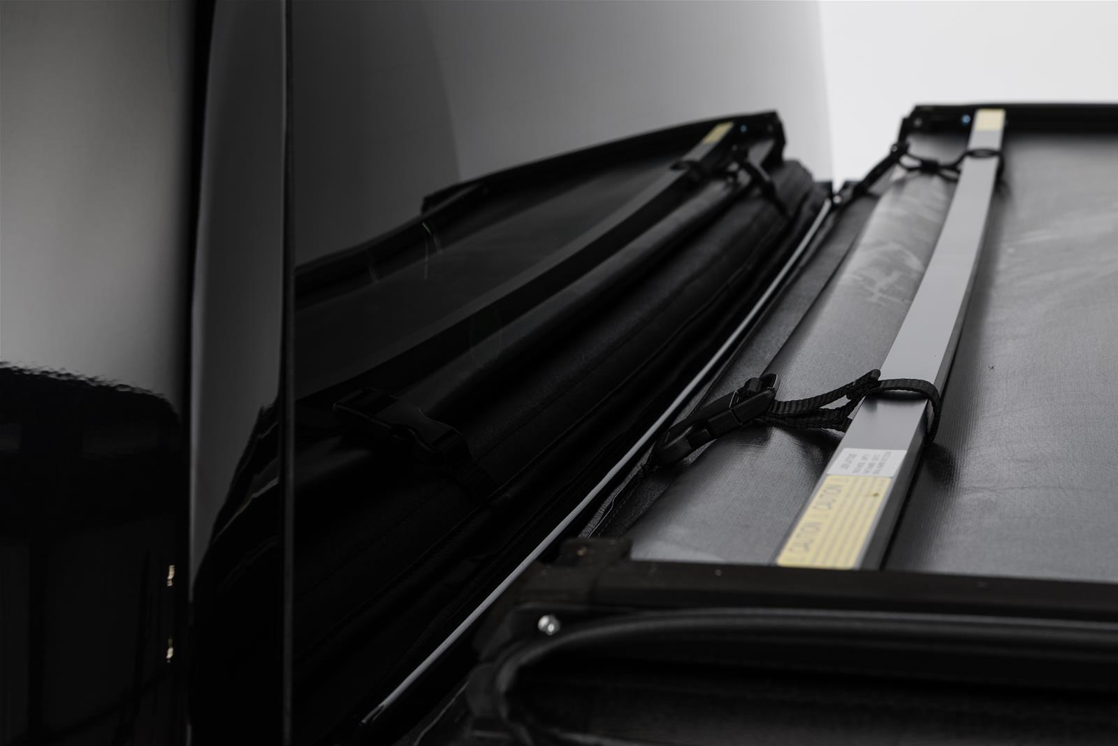 LEER 2016+ Toyota Tacoma LATITUDE 52TC16 5Ft2In w/ Track Tonneau Cover - Folding Compact Short Bed thumbnail 8