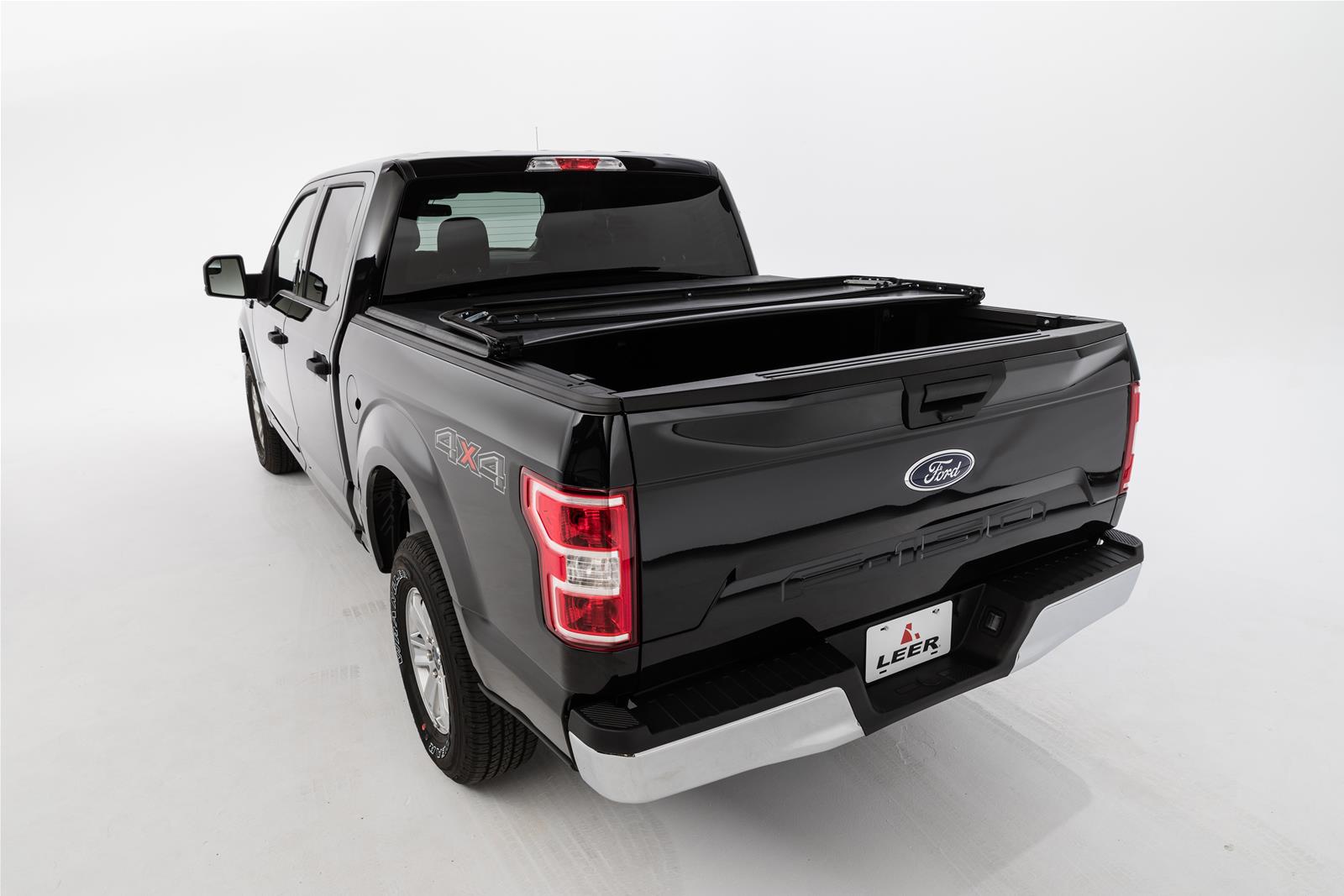 LEER 2016+ Toyota Tacoma LATITUDE 52TC16 5Ft2In w/ Track Tonneau Cover - Folding Compact Short Bed thumbnail 5