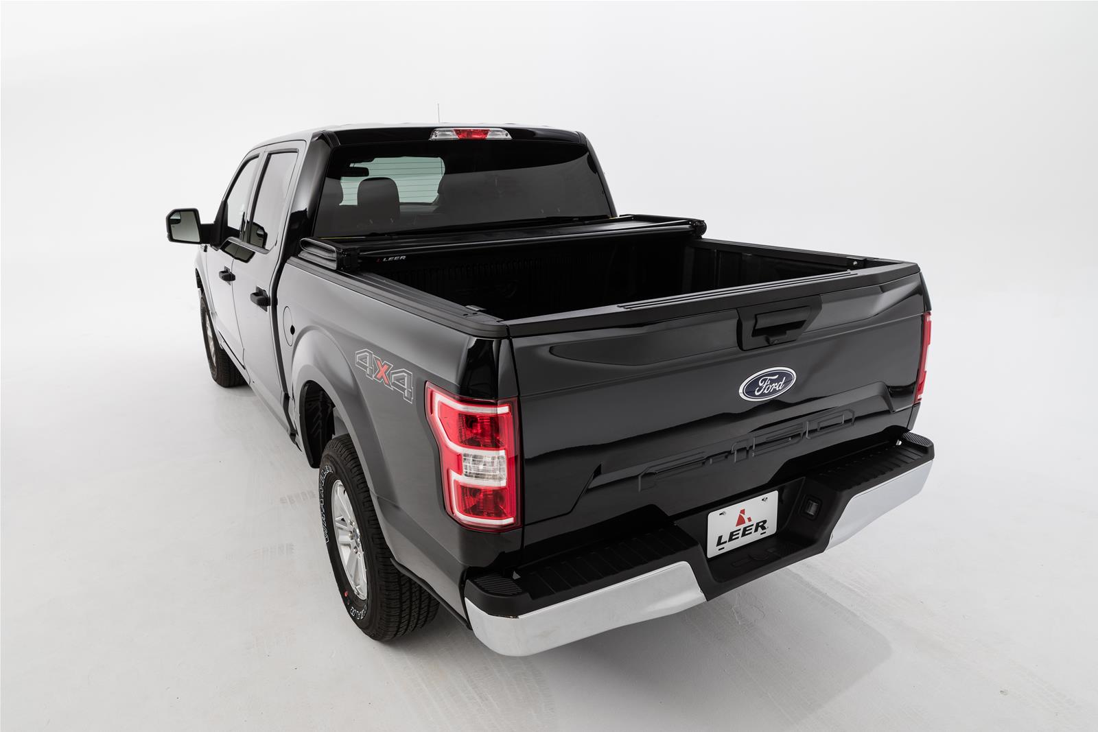 LEER 2016+ Toyota Tacoma LATITUDE 52TC16 5Ft2In w/ Track Tonneau Cover - Folding Compact Short Bed thumbnail 6