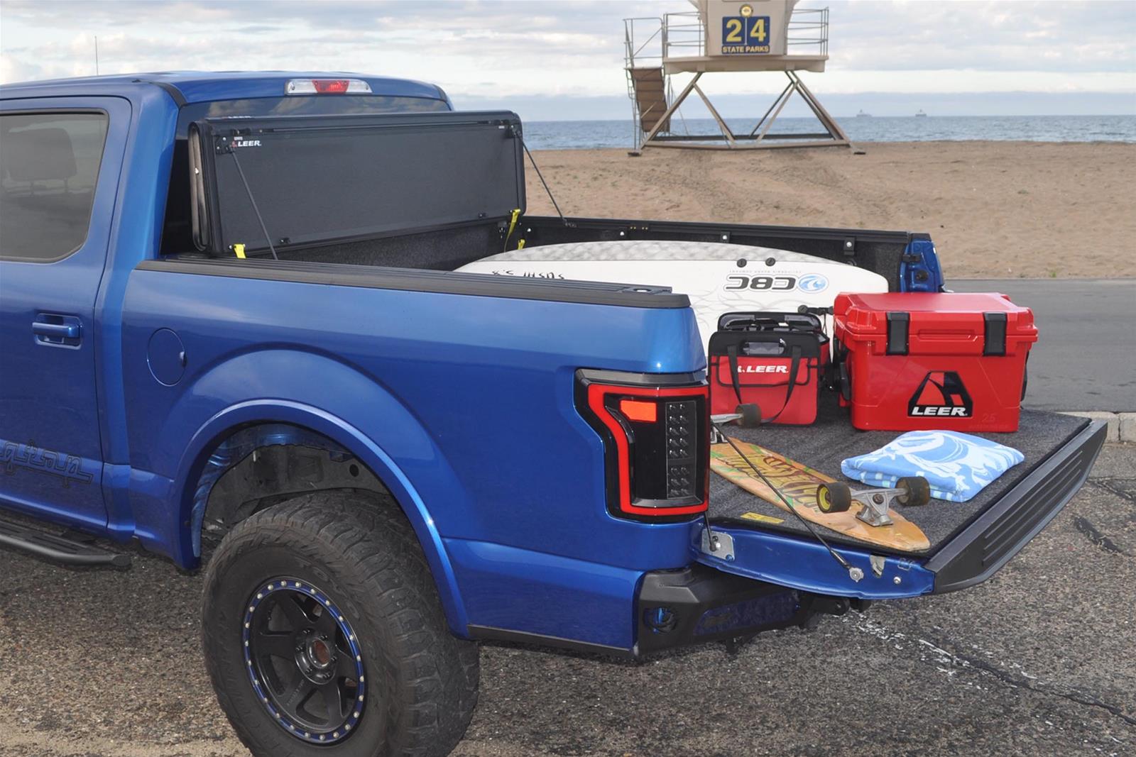 LEER 04-14 Ford F150 HF650M 6Ft6In Tonneau Cover - Folding thumbnail 5