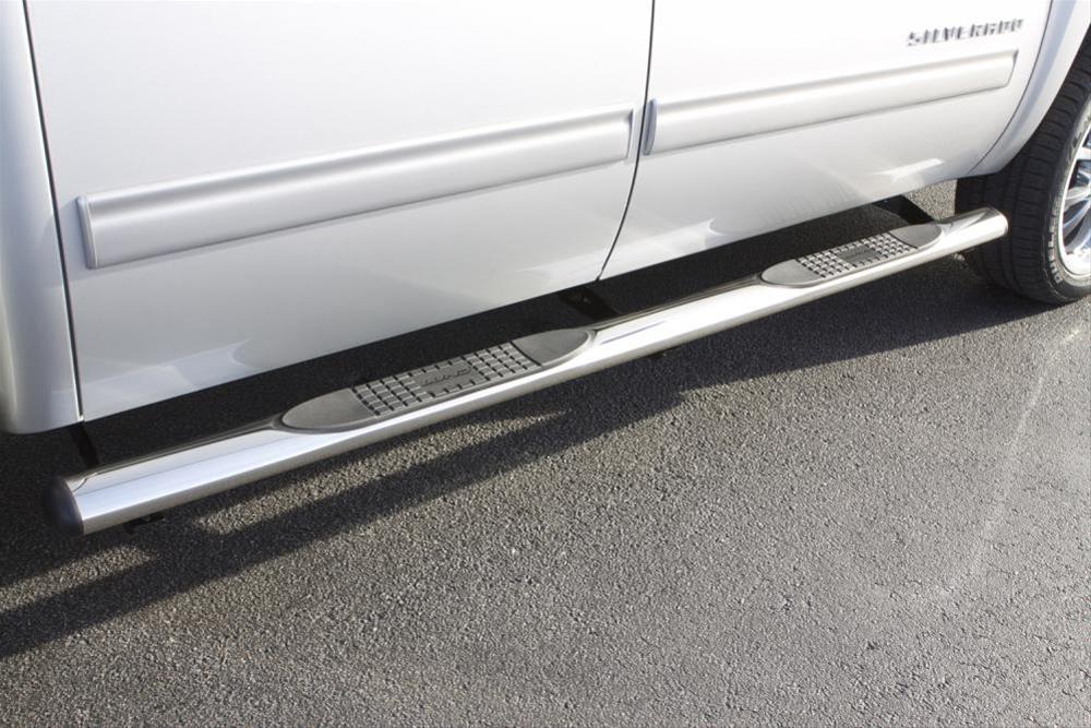 Lund 15-17 Chevy Colorado Crew Cab 4in. Oval Straight SS Nerf Bars - Polished thumbnail 2