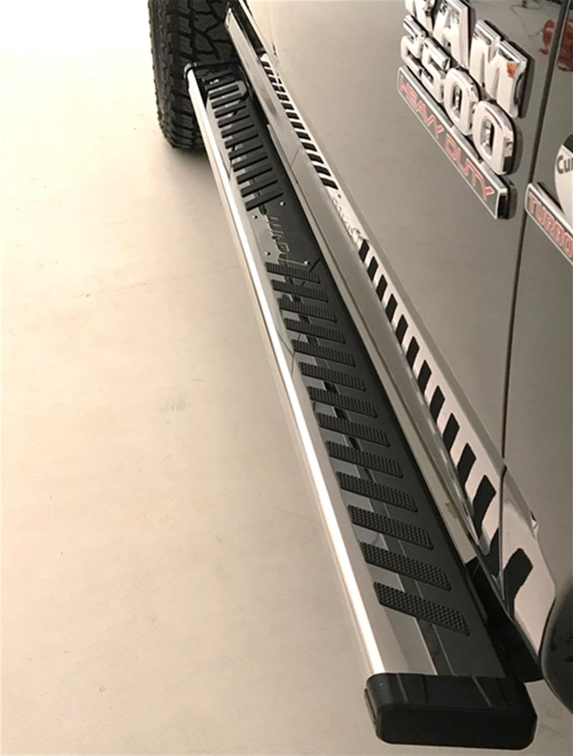 Lund 15-17 Chevy Colorado Crew Cab Summit Ridge 2.0 Running Boards - Stainless thumbnail 2