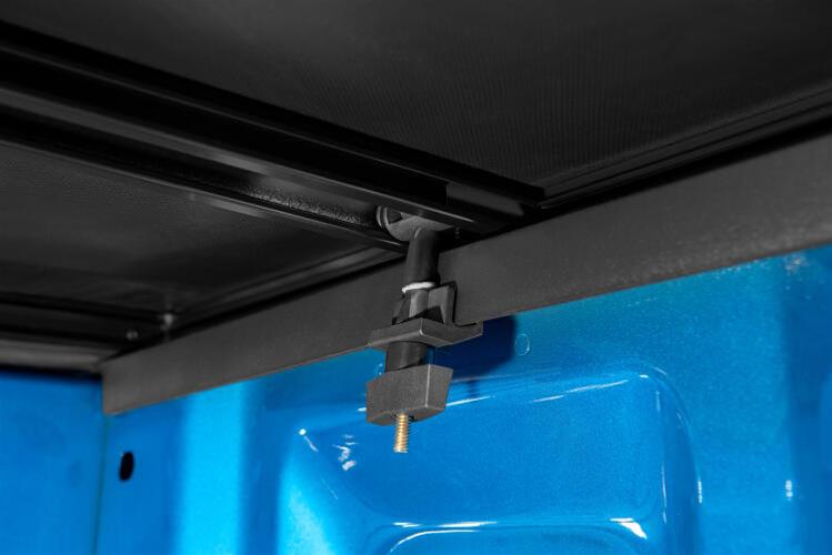 Lund 19-23 RAM 1500 (5.5ft Bed w/o RamBox Cargo Mgmt) Genesis Tri-Fold Tonneau Cover - Black thumbnail 8