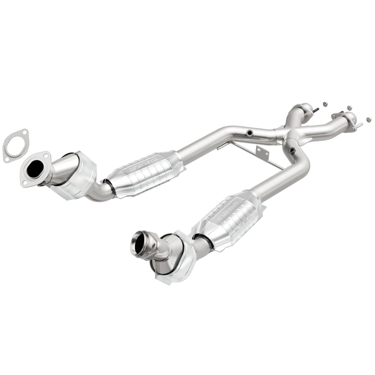 MagnaFlow Direct Fit Catalytic Converter 96-98 Ford Mustang 4.6L