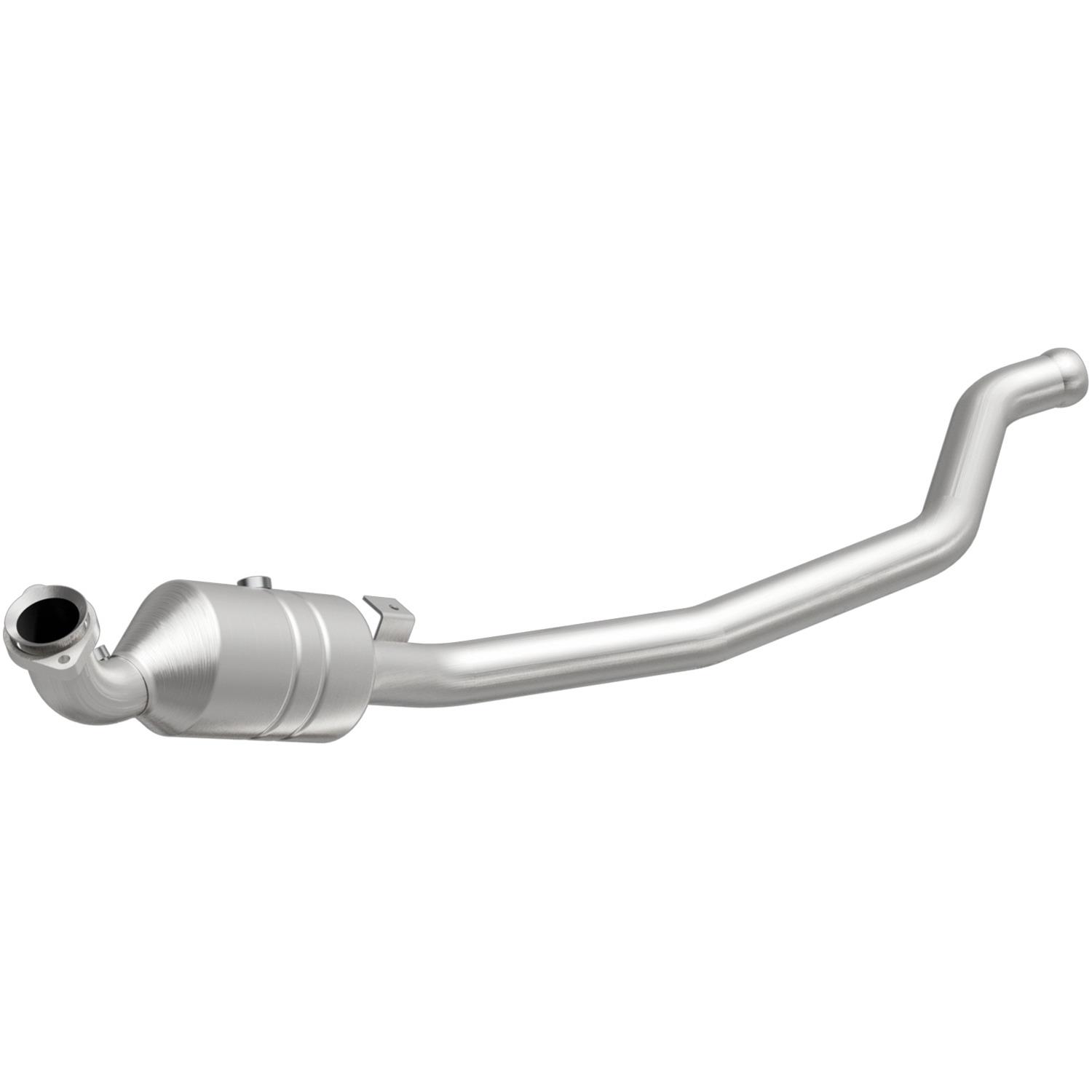 MagnaFlow Direct Fit Catalytic Converter 2006-2011 R350 3.5 L Underbody