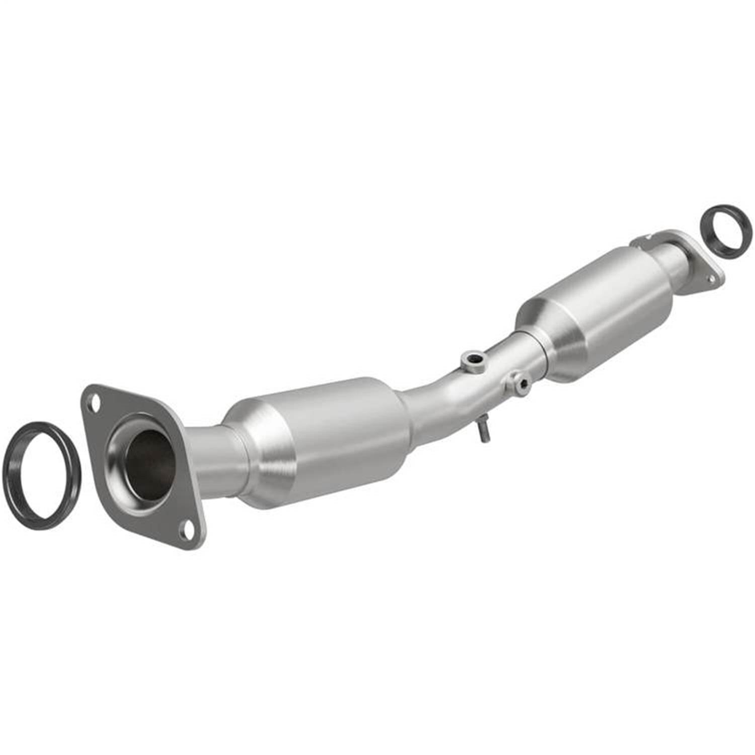 MagnaFlow Direct Fit Catalytic Converter OEM 2013-2017 Nissan Sentra Underbody