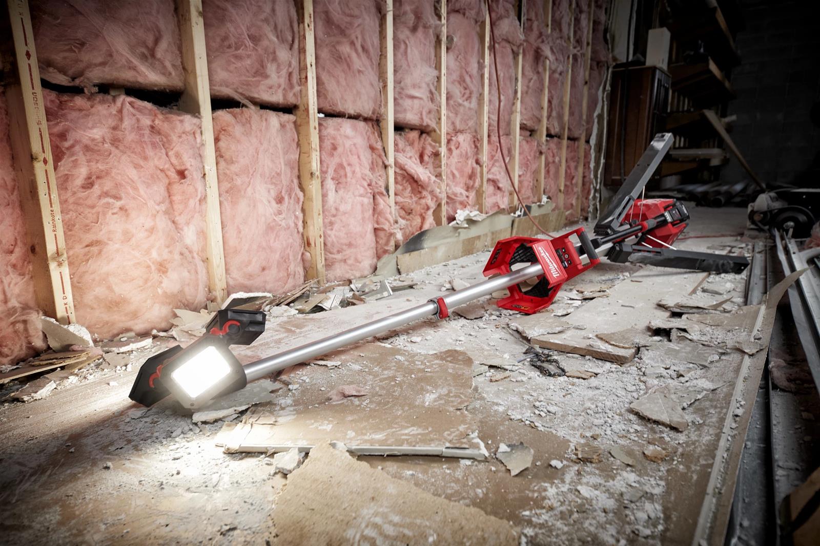 Milwaukee Tool 2136-21 Milwaukee M18 ROCKET Tower Lights | Summit