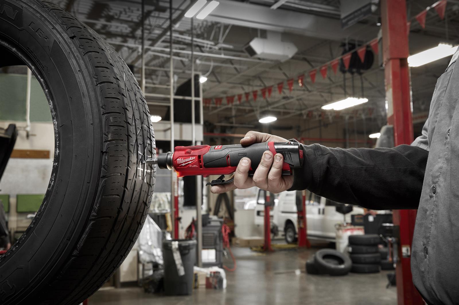 Milwaukee Tool 240920 Milwaukee M12 FUEL Low Speed Tire Buffers