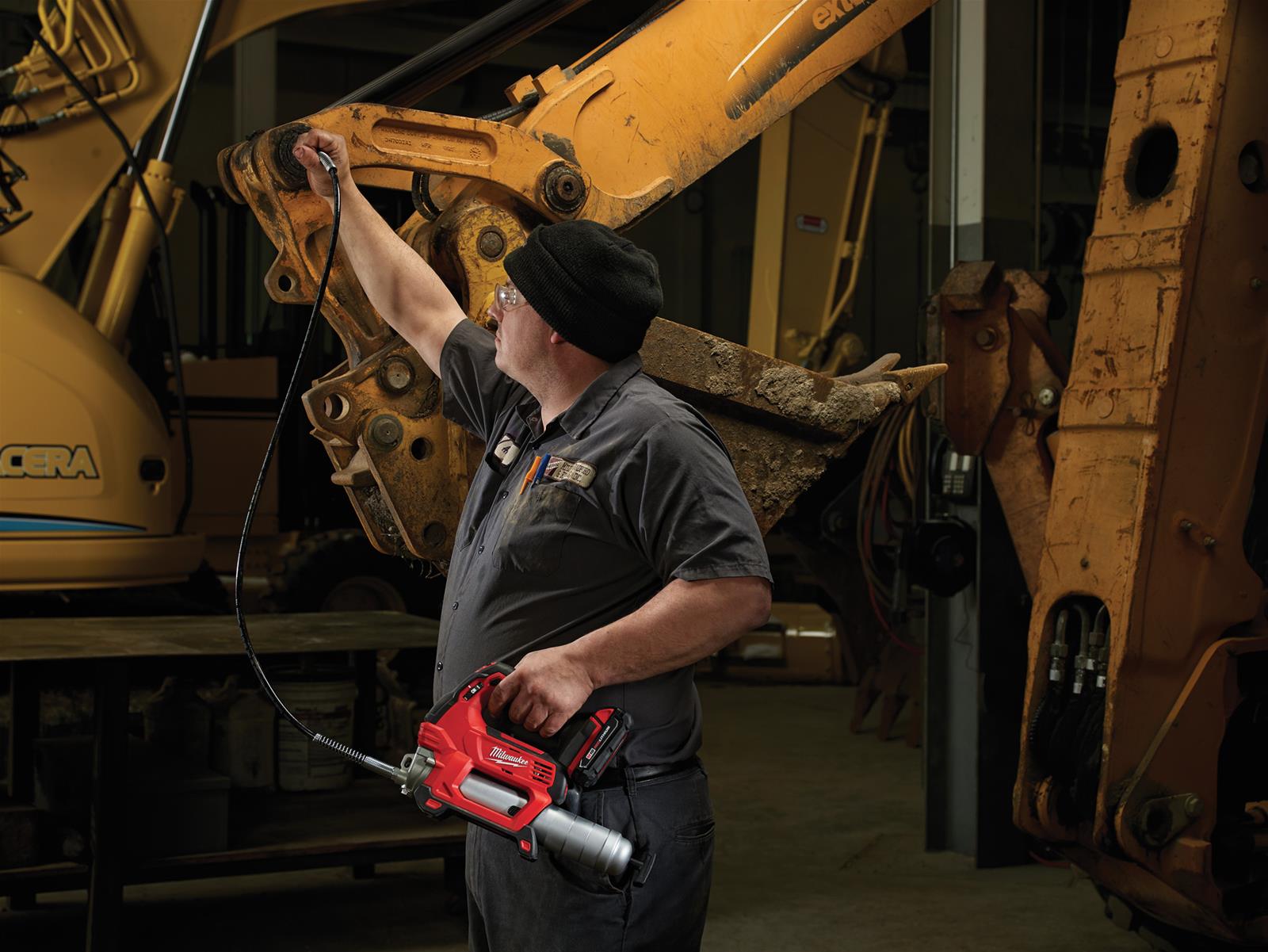 Milwaukee Tool 2646-20 Milwaukee M18 Cordless 2-Speed Grease Guns