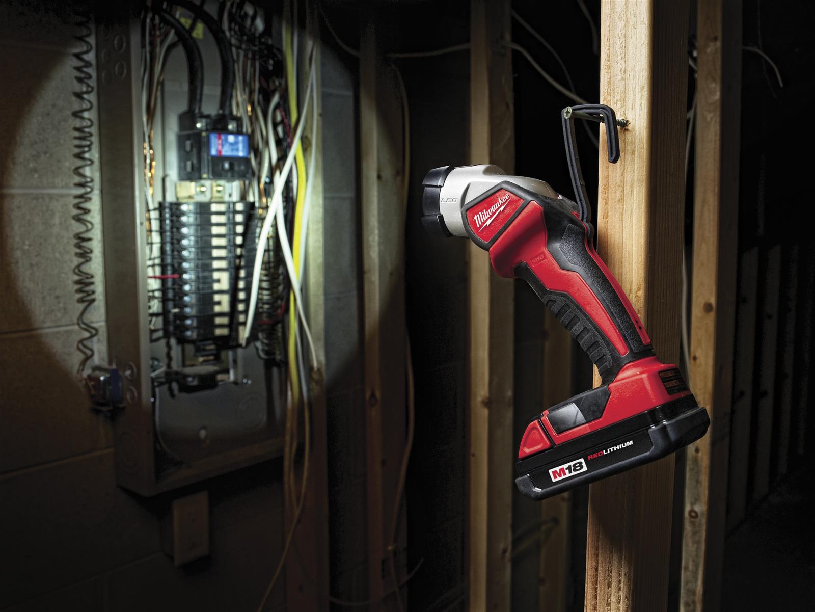 Milwaukee キャンプセット milwaukee-power-tool-combo-