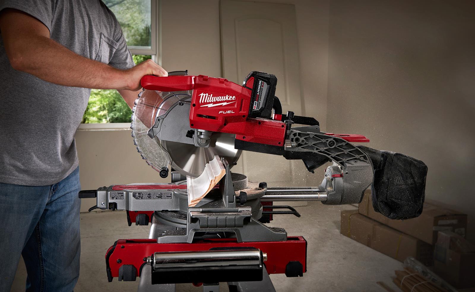 Milwaukee Tool 273421HD Milwaukee M18 FUEL 10 in. Dual Bevel Sliding Compound Miter Saws