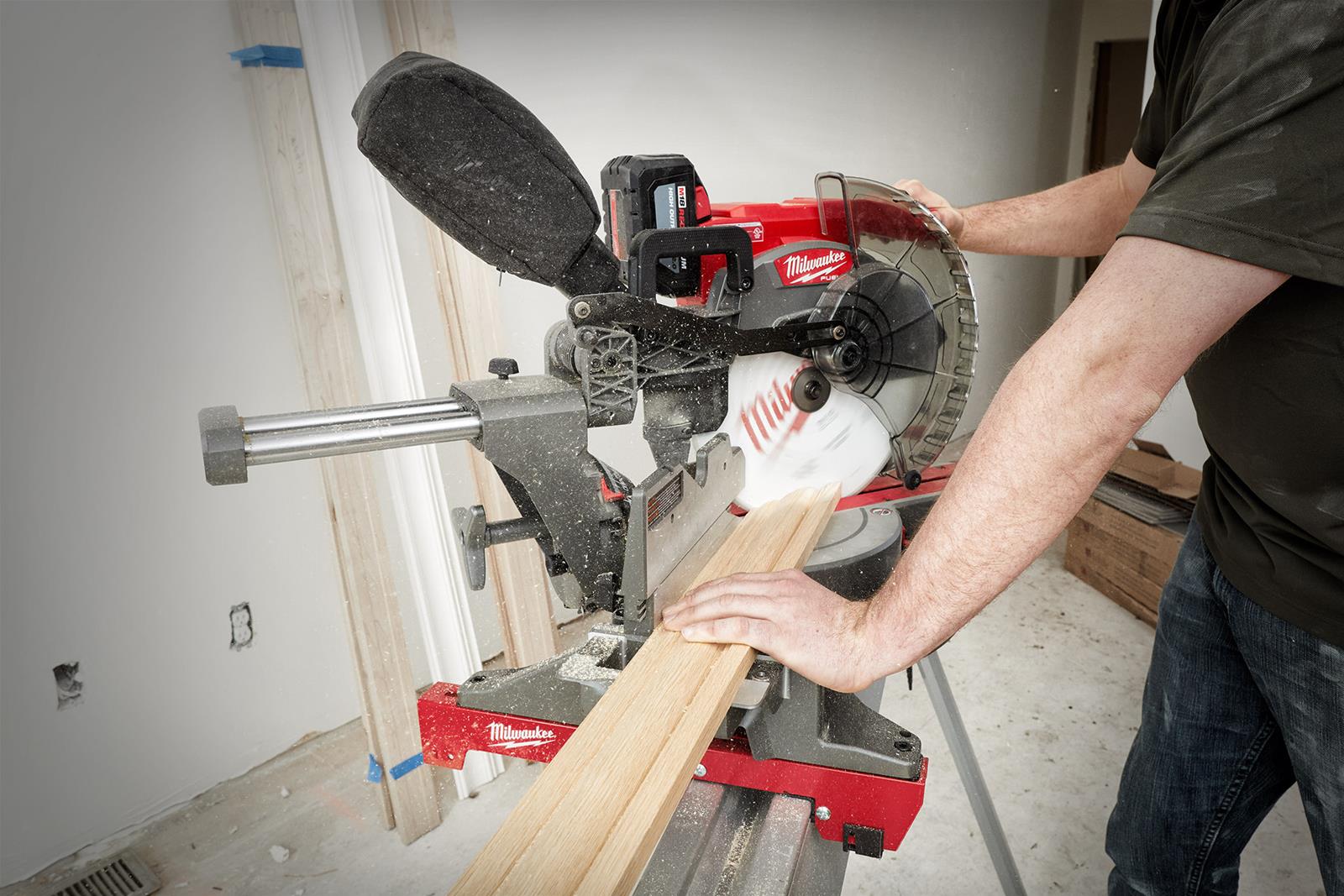 Milwaukee Tool 2739-21HD Milwaukee M18 FUEL 12 in. Dual Bevel Sliding