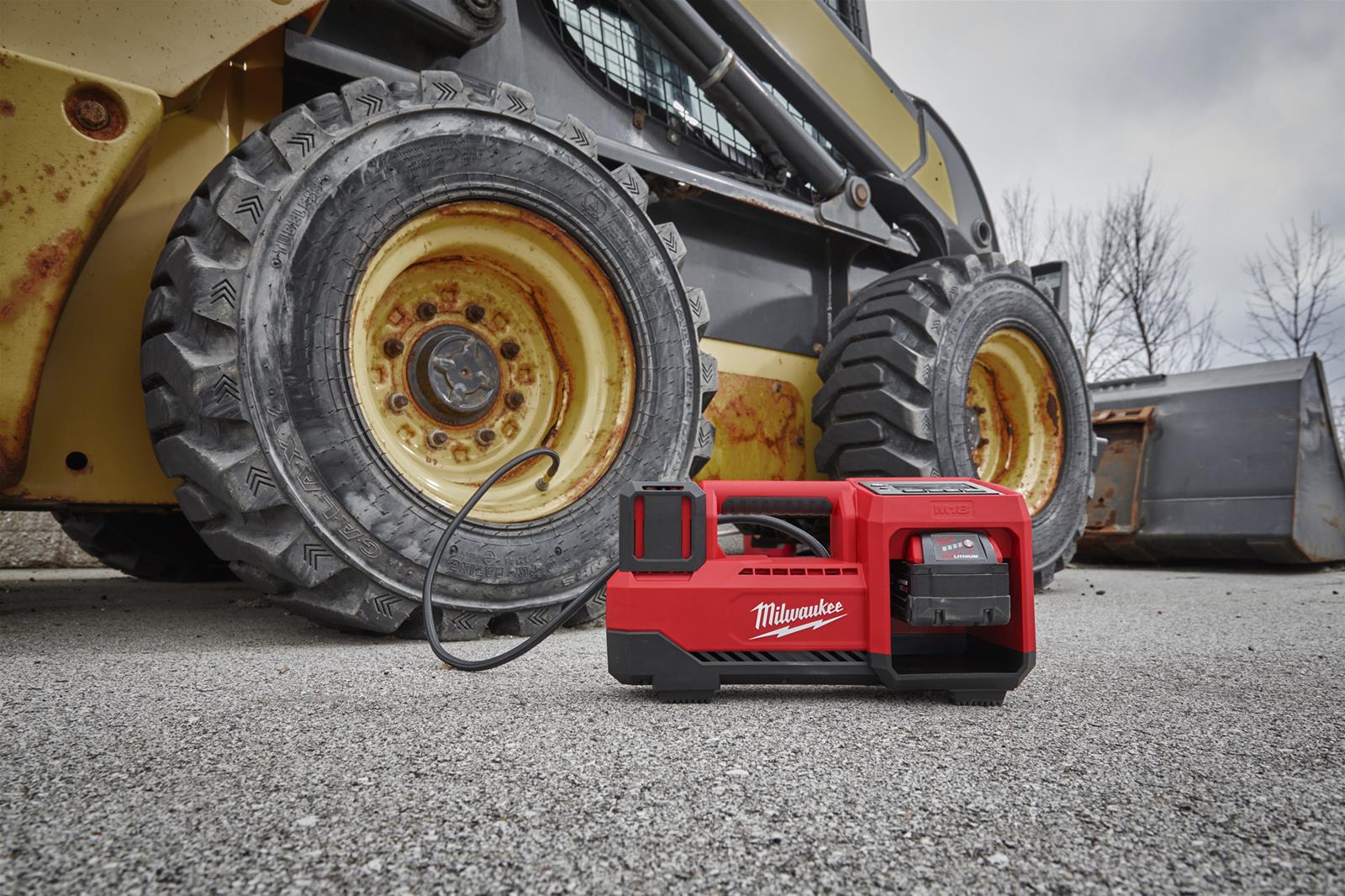 Milwaukee Tool 2848-20 Milwaukee M18 Compact Inflators | Summit Racing